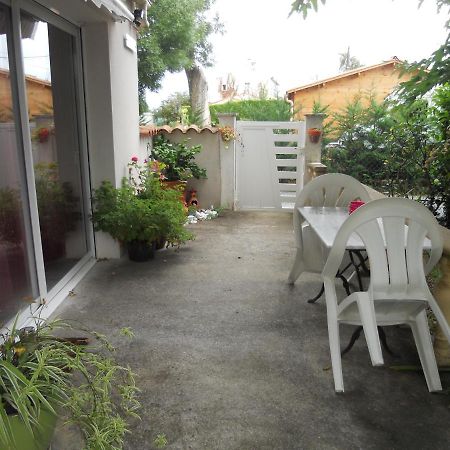 Saint-Laurent-de-la-Barriere Chambre D Hotes מראה חיצוני תמונה